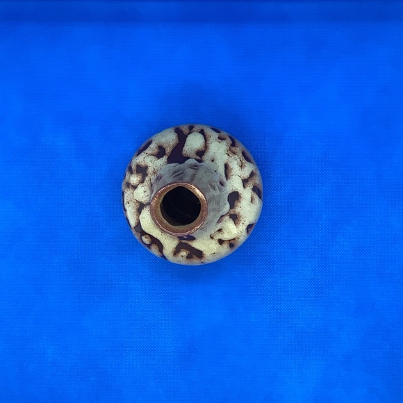 Fabulous Pottery Vase - Speckled Brown and Beige - Picture 4 of 4